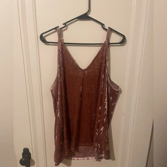 Torrid velvet lace cami - Picture 3 of 7